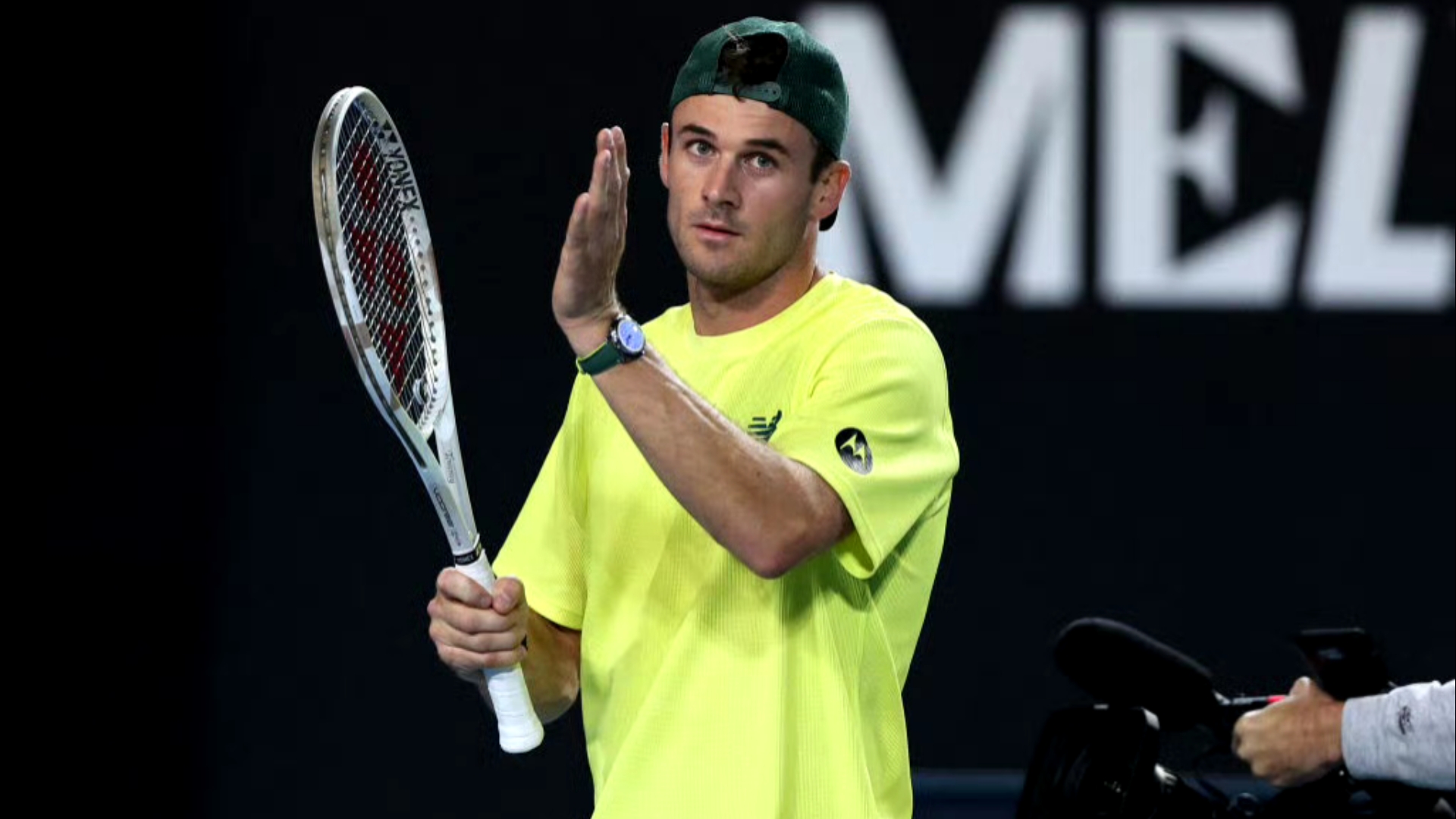 背后动人的 背后动人的